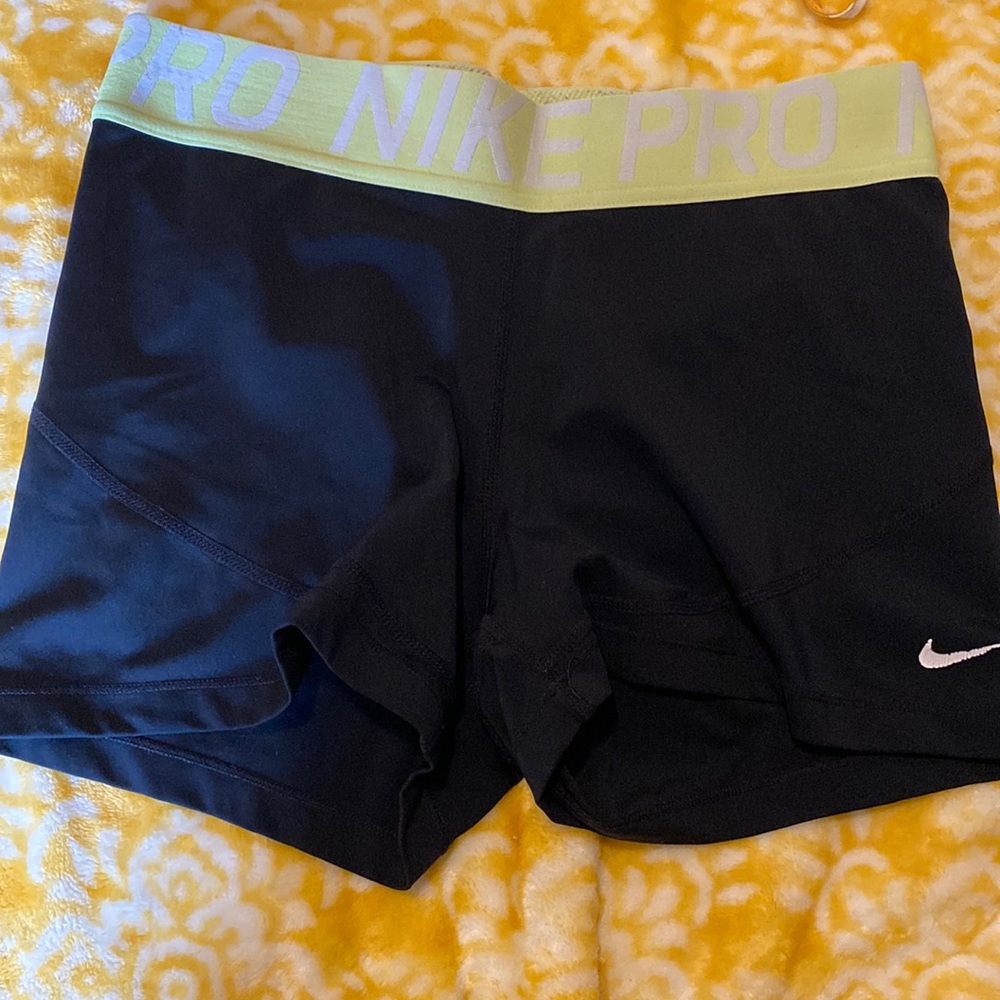 black with yellow band nike spandex